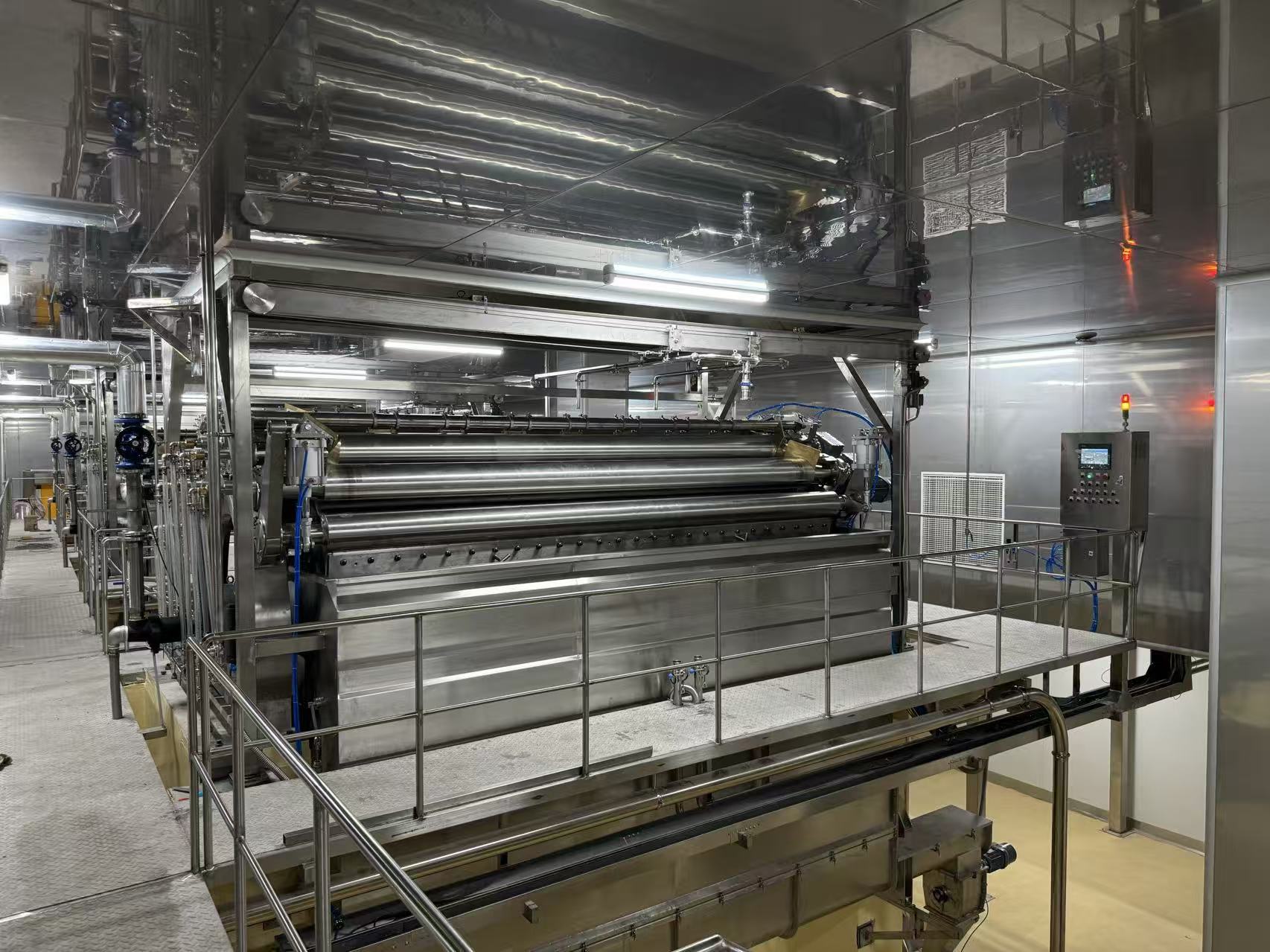 Installed cereal drum dryers and working platforms